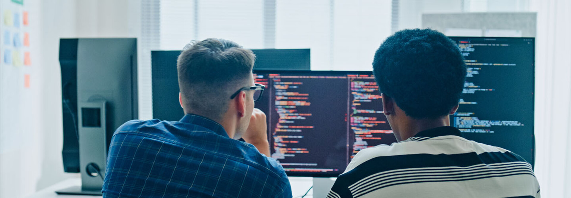 فهم التعليمات البرمجية المنخفضة وعدم وجود تعليمات برمجية لتطبيقات الرعاية الصحية المتوافقة مع قانون HIPAA