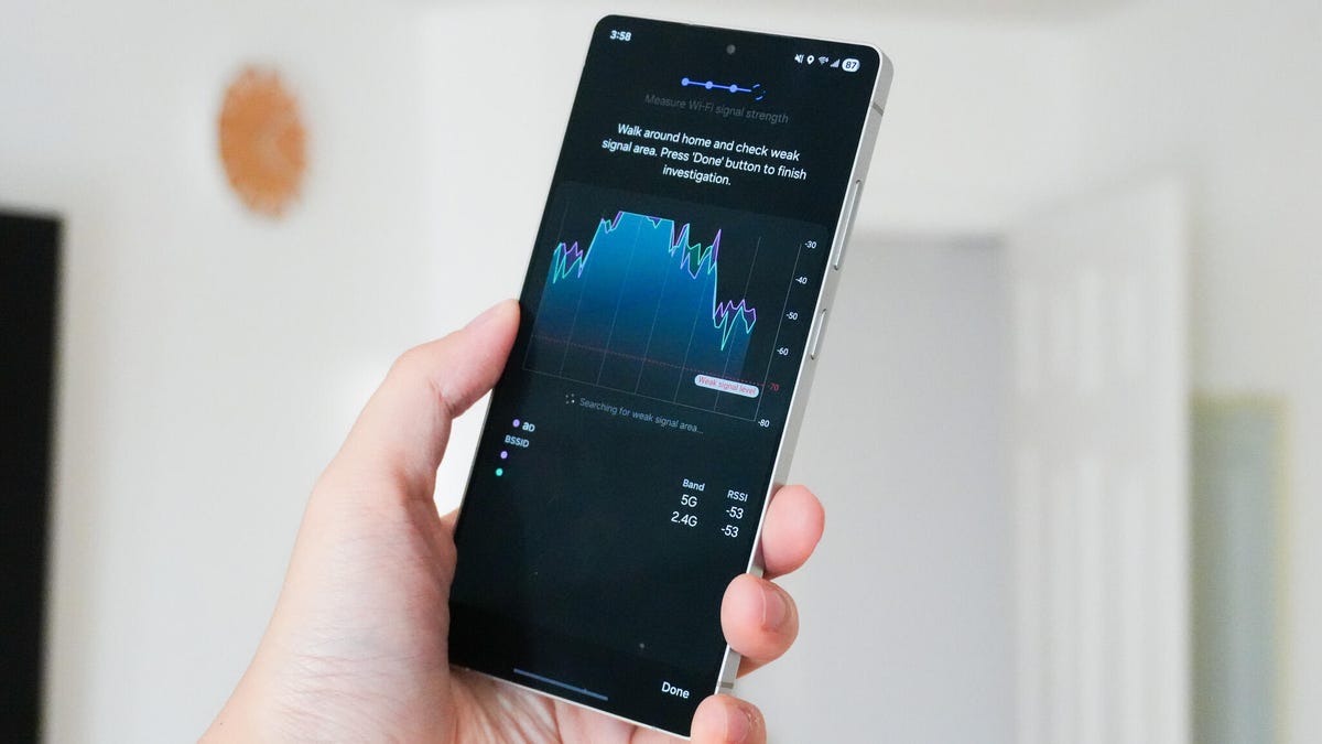 يحتوي هاتف Samsung الخاص بك على قائمة Wi-Fi سرية يمكنها حل معظم مشكلات الإنترنت – كيفية الوصول إليها