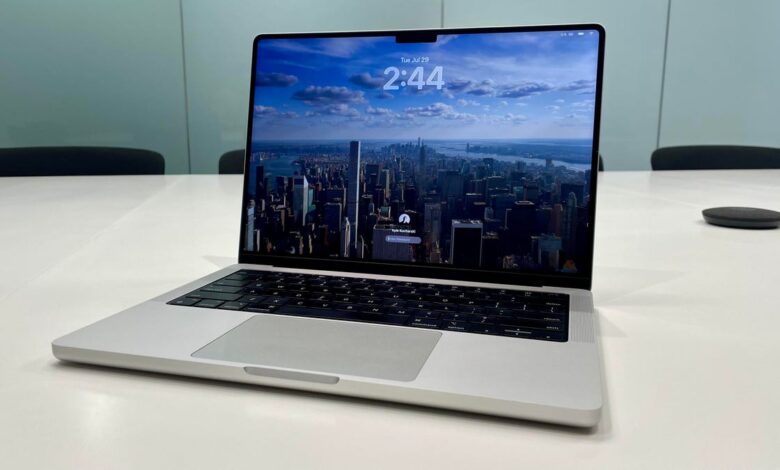 لقد اختبرت الذكاء الاصطناعي المحلي على جهاز M1 Mac الخاص بي، وتوقعت حدوث سحر – وحصلت على اختبار واقعي بدلاً من ذلك